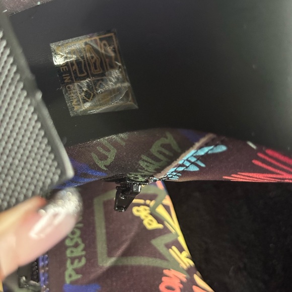 New Graffiti style Boot Bag and Belt set - Picture 4 of 5